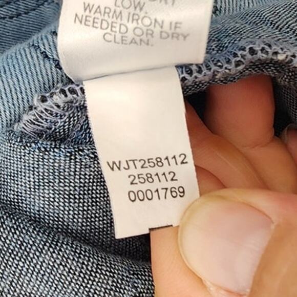 J. Jill Quilted Chambray Barn Jacket Size XS Petite Blue - Picture 8 of 9